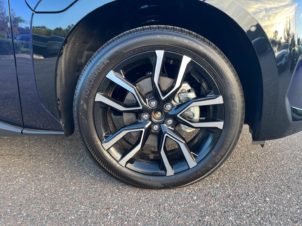 New 2026 Subaru Solterra AWD/4WD image 9