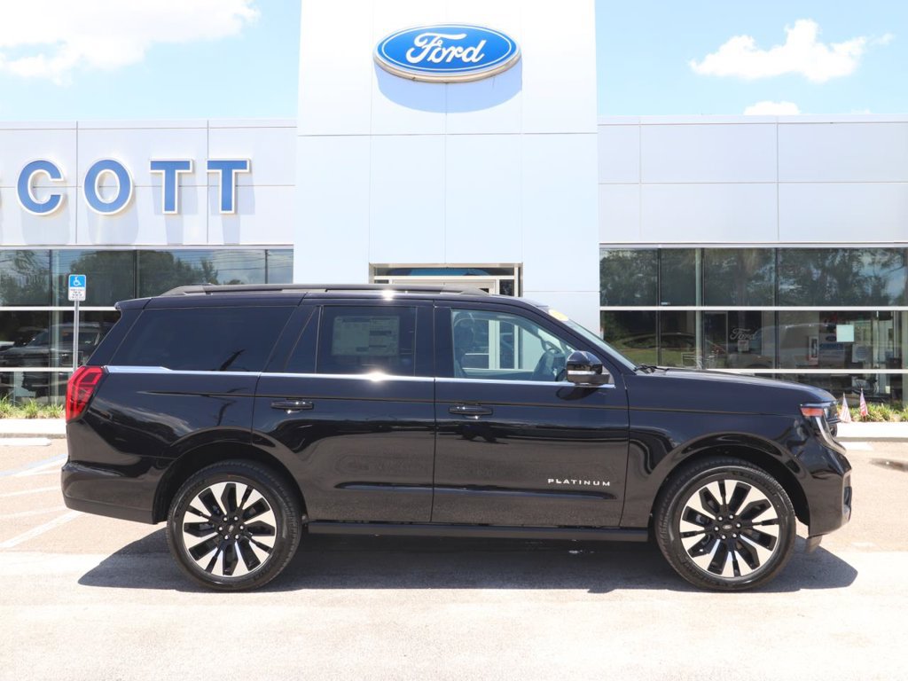 New 2027 Ford Expedition Platinum w/ Driver's Package RWD image 18