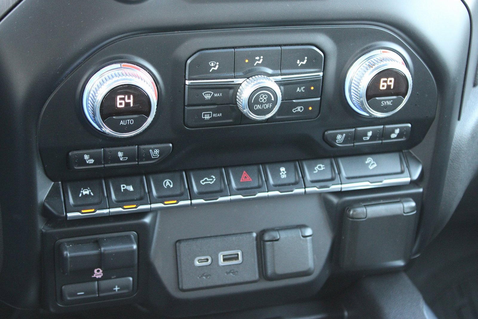 Used 2019 GMC Sierra 1500 AT4 w/ AT4 Premium Package image 19