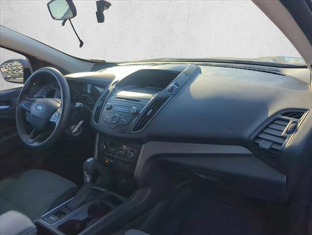 Used 2017 Ford Escape SE w/ SE Cold Weather Package AWD/4WD image 29