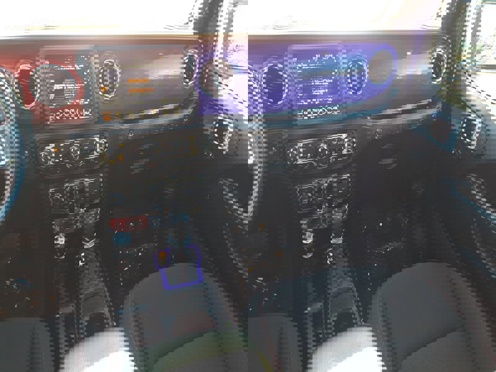 Used 2023 Jeep Wrangler Unlimited Rubicon w/ LED Lighting Group image 11