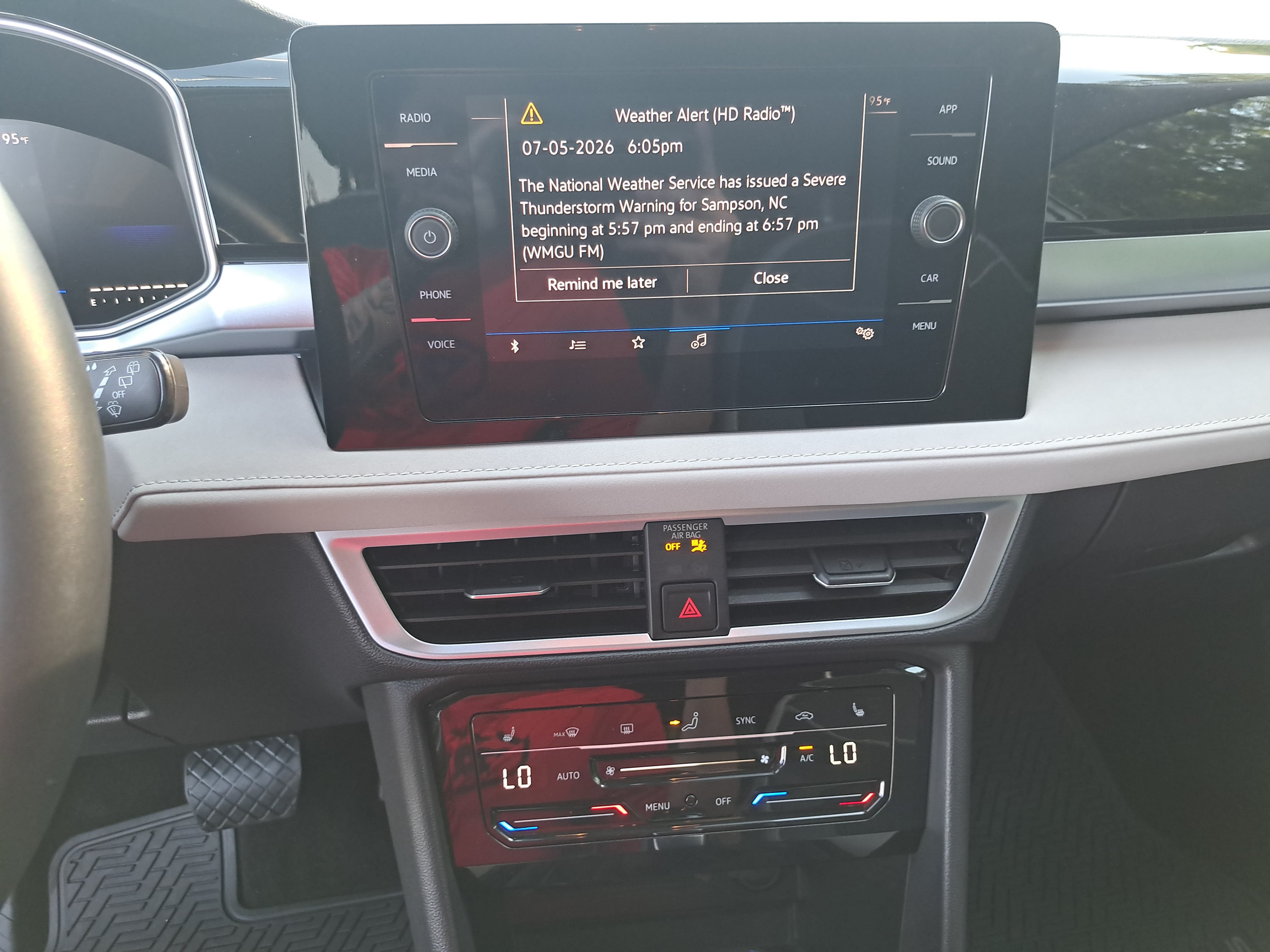 Certified 2026 Volkswagen Taos SE FWD image 19