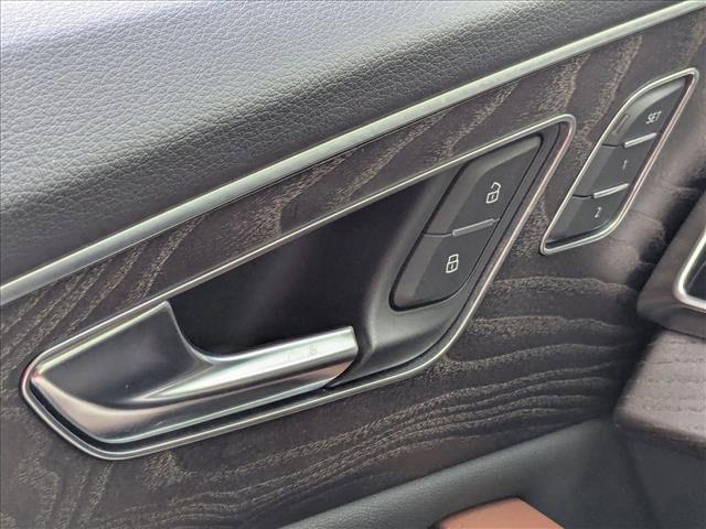 Used 2022 Audi Q8 Premium Plus w/ Premium Plus Package image 16