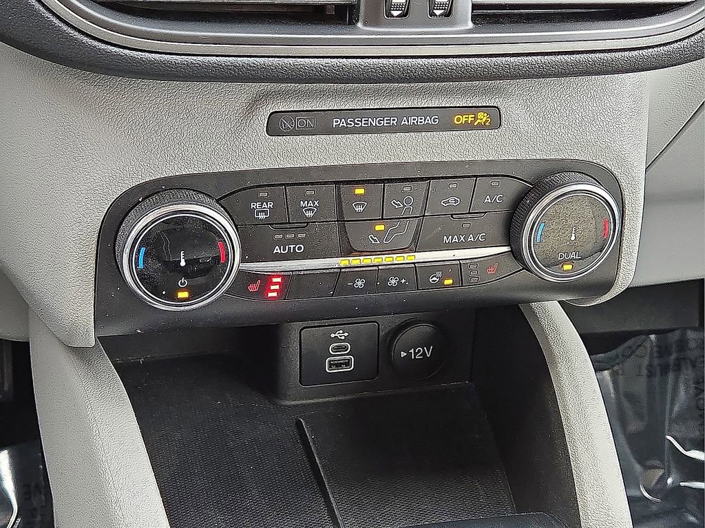 Used 2024 Ford Escape Active w/ Cold Weather Package image 29