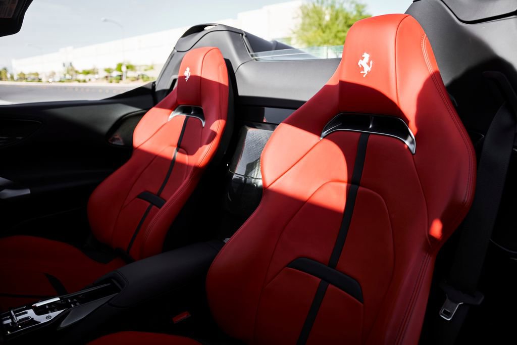 Used 2024 Ferrari SF90 Spider image 51