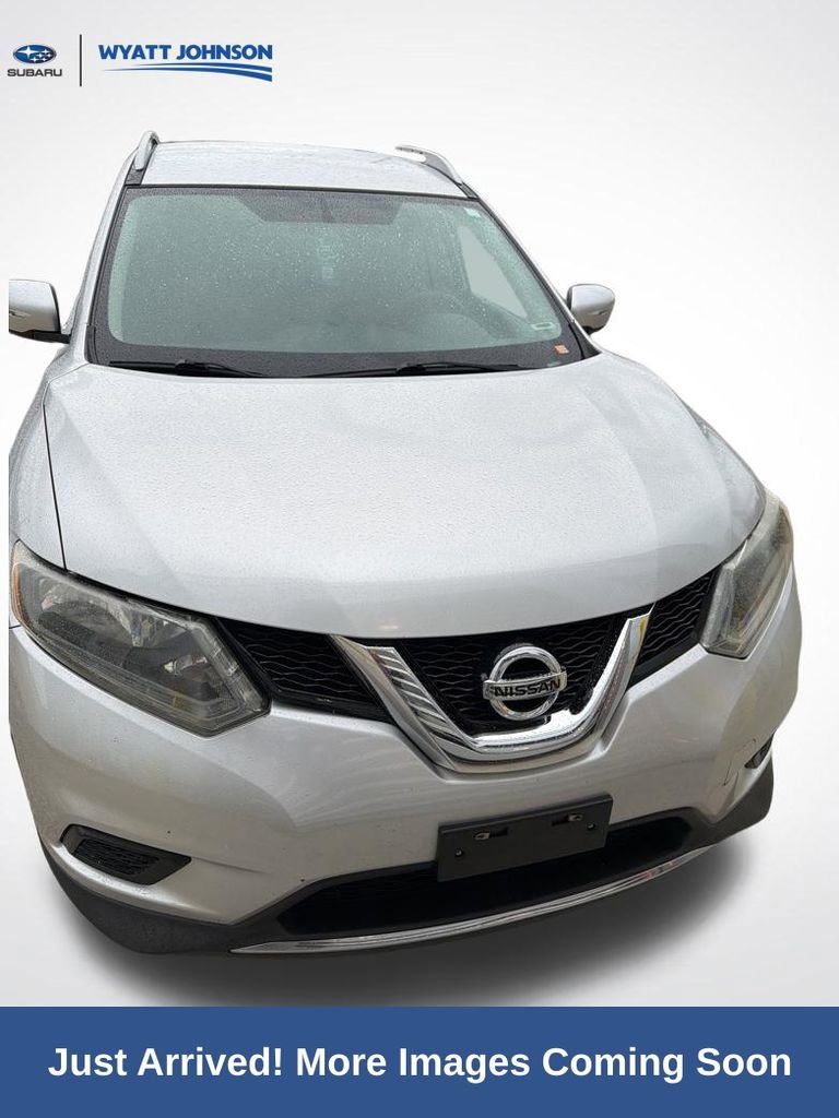 Used 2014 Nissan Rogue SV image 3