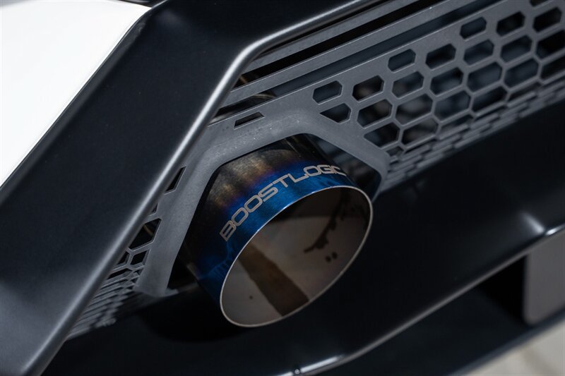 Used 2022 Lamborghini Huracan STO RWD image 67