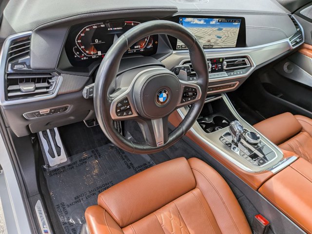 Used 2022 BMW X5 M50i w/ Executive Package image 10
