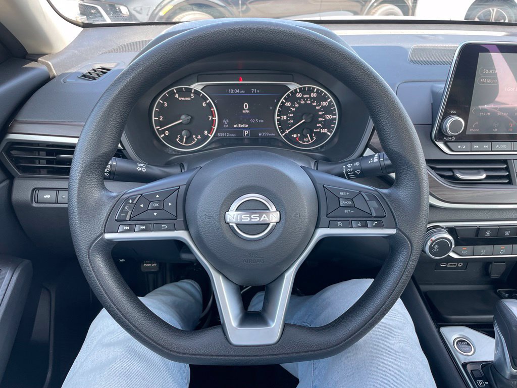 Used 2024 Nissan Altima 2.5 SV FWD image 18