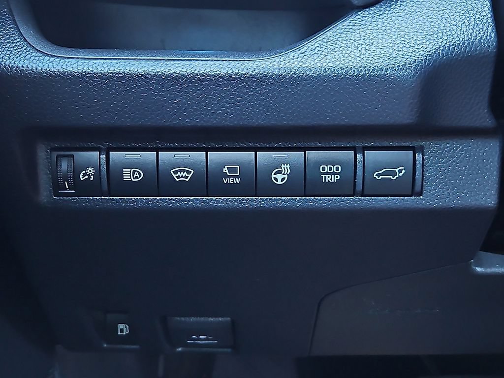 Used 2023 Toyota RAV4 XSE AWD/4WD image 23