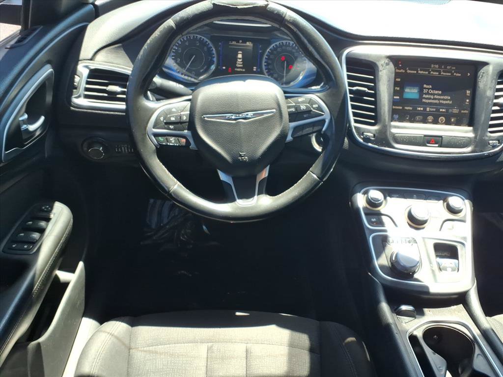 Used 2016 Chrysler 200 Limited w/ Anniversary Edition FWD image 3