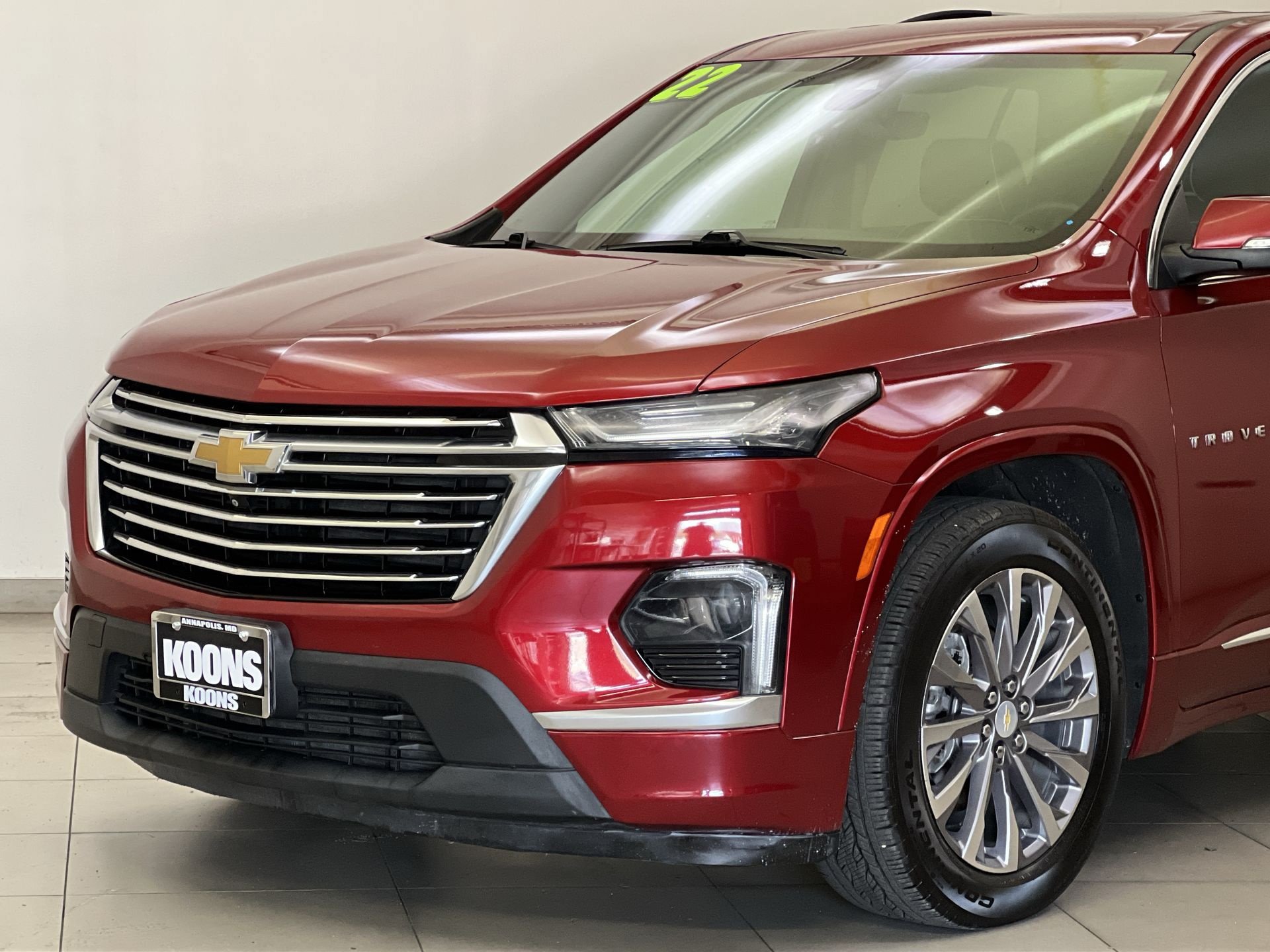 Used 2022 Chevrolet Traverse Premier w/ LPO, Cargo Package AWD/4WD image 29