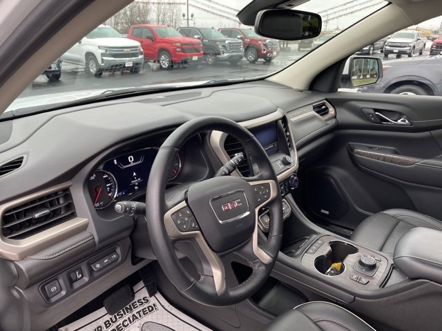 Used 2023 GMC Acadia Denali image 9