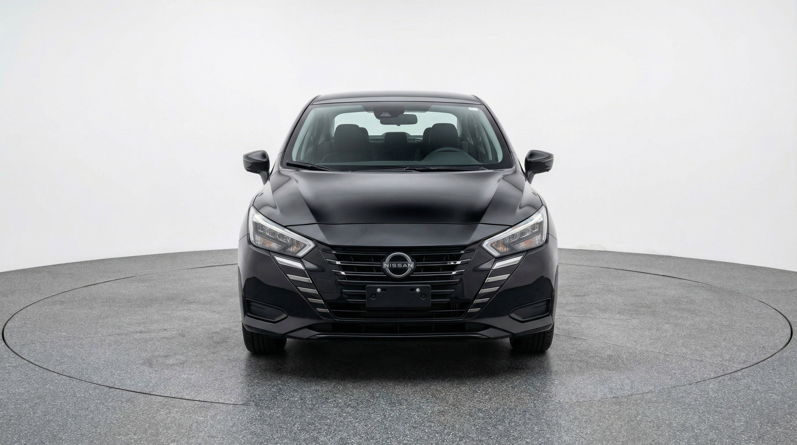 Used 2025 Nissan Versa SV FWD image 2
