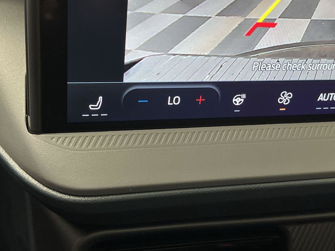 New 2026 Ford Maverick Lobo AWD/4WD image 23