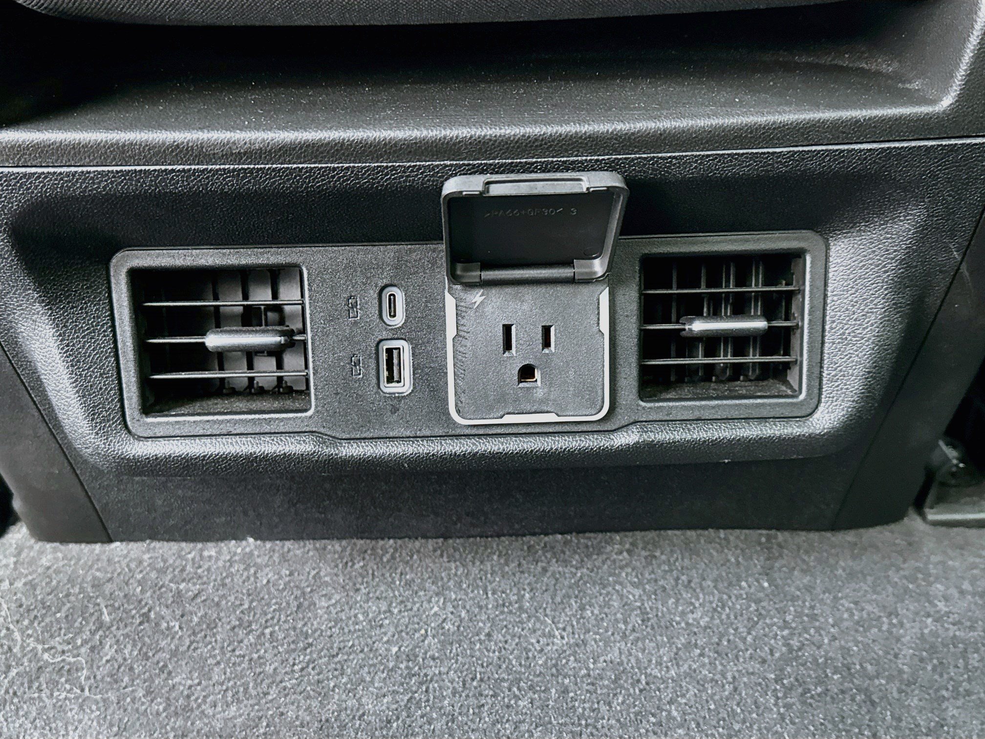 Used 2024 GMC Sierra 1500 Elevation AWD/4WD image 16