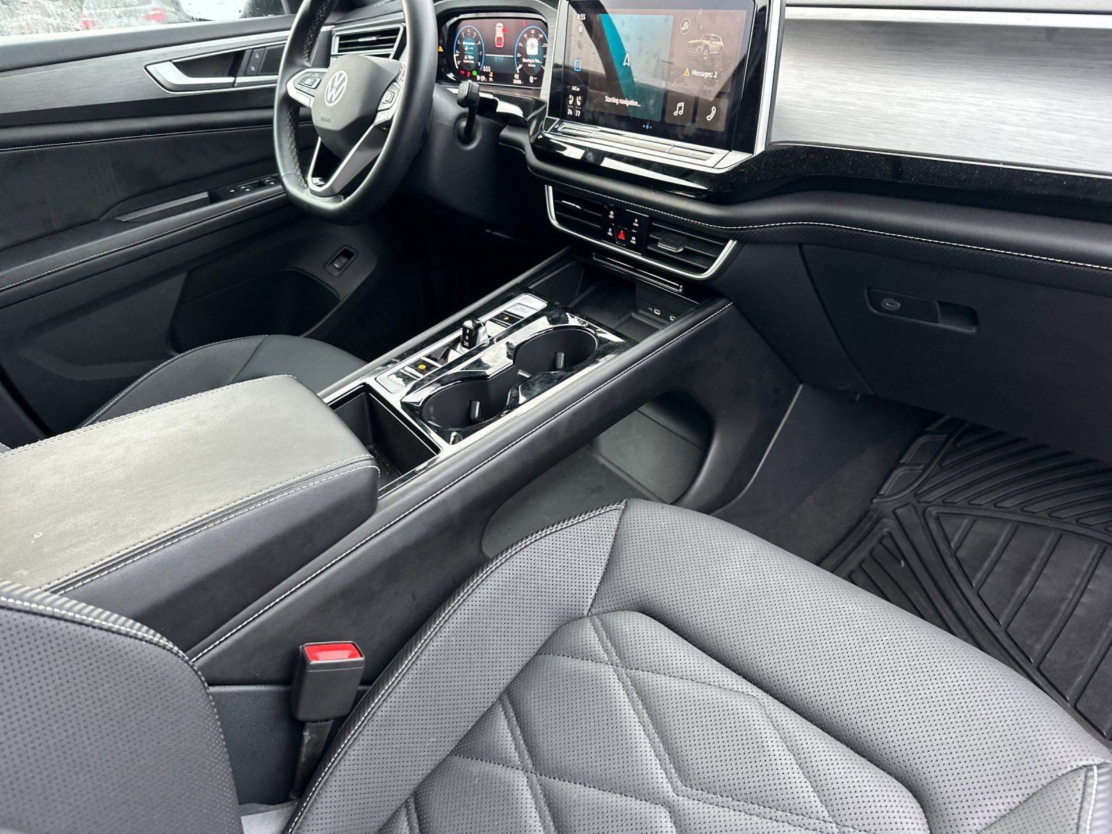 Used 2024 Volkswagen Atlas Cross Sport SE image 15