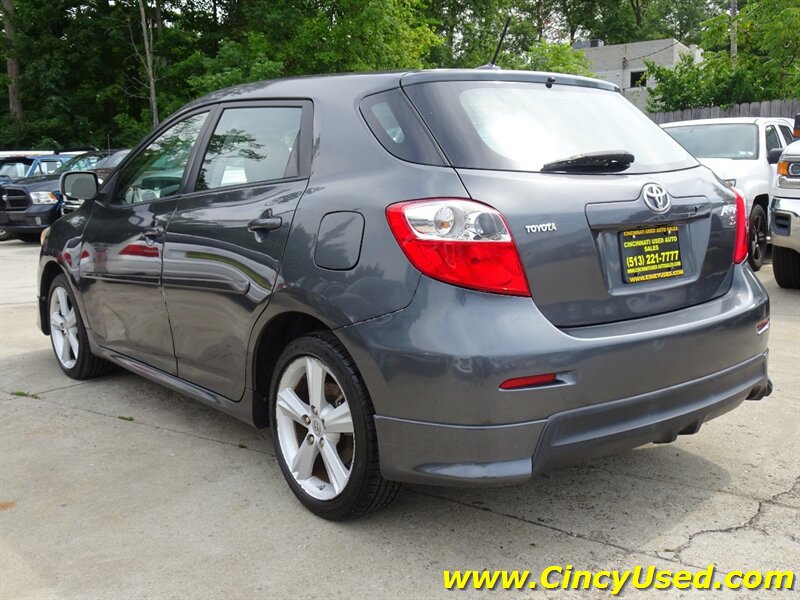 Used 2010 Toyota Matrix S FWD image 11