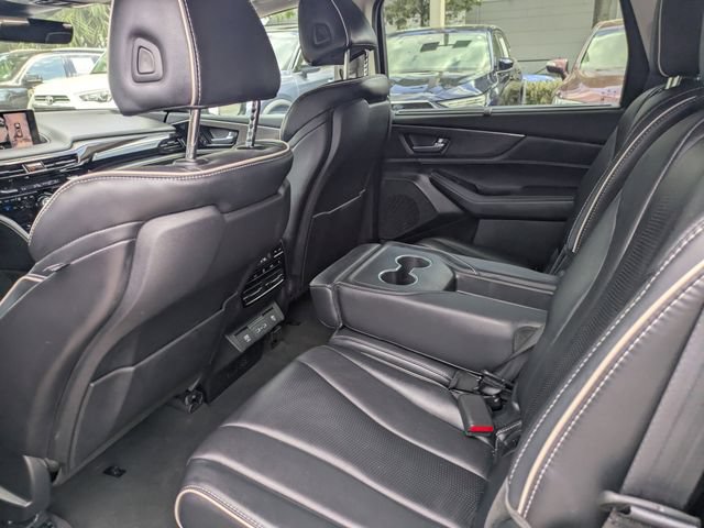 Used 2023 Acura MDX w/ Advance Package AWD/4WD image 15
