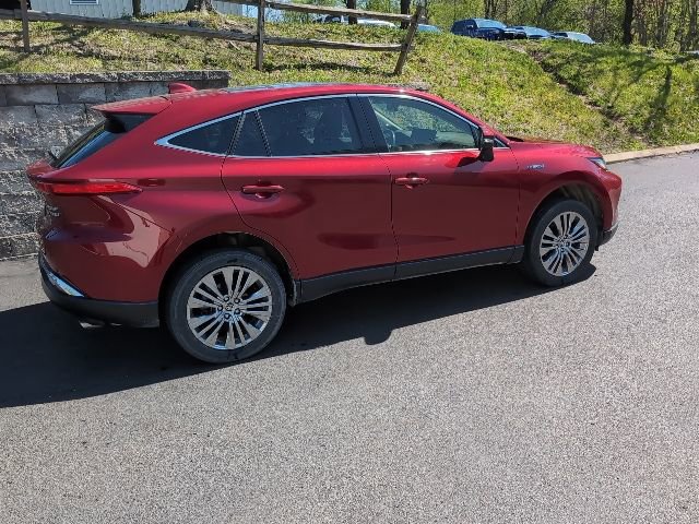 Used 2021 Toyota Venza Limited w/ Advanced Technology Package AWD/4WD image 3