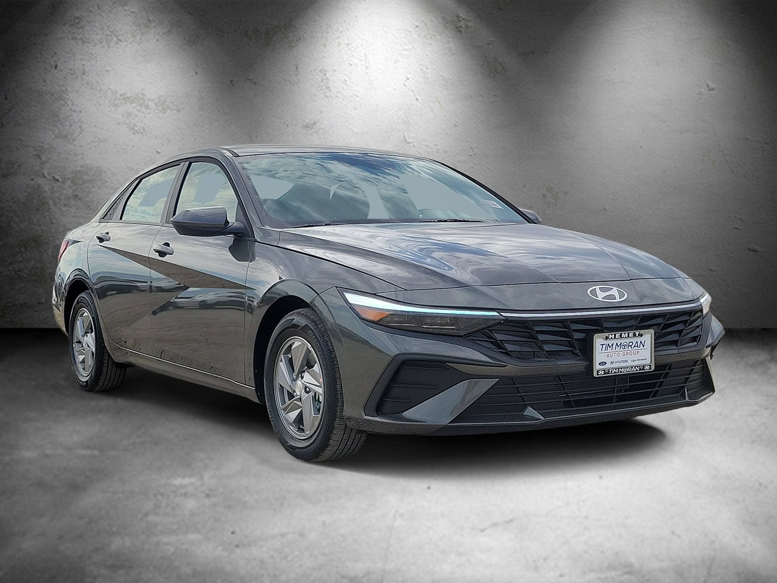 New 2026 Hyundai Elantra SE FWD image 2