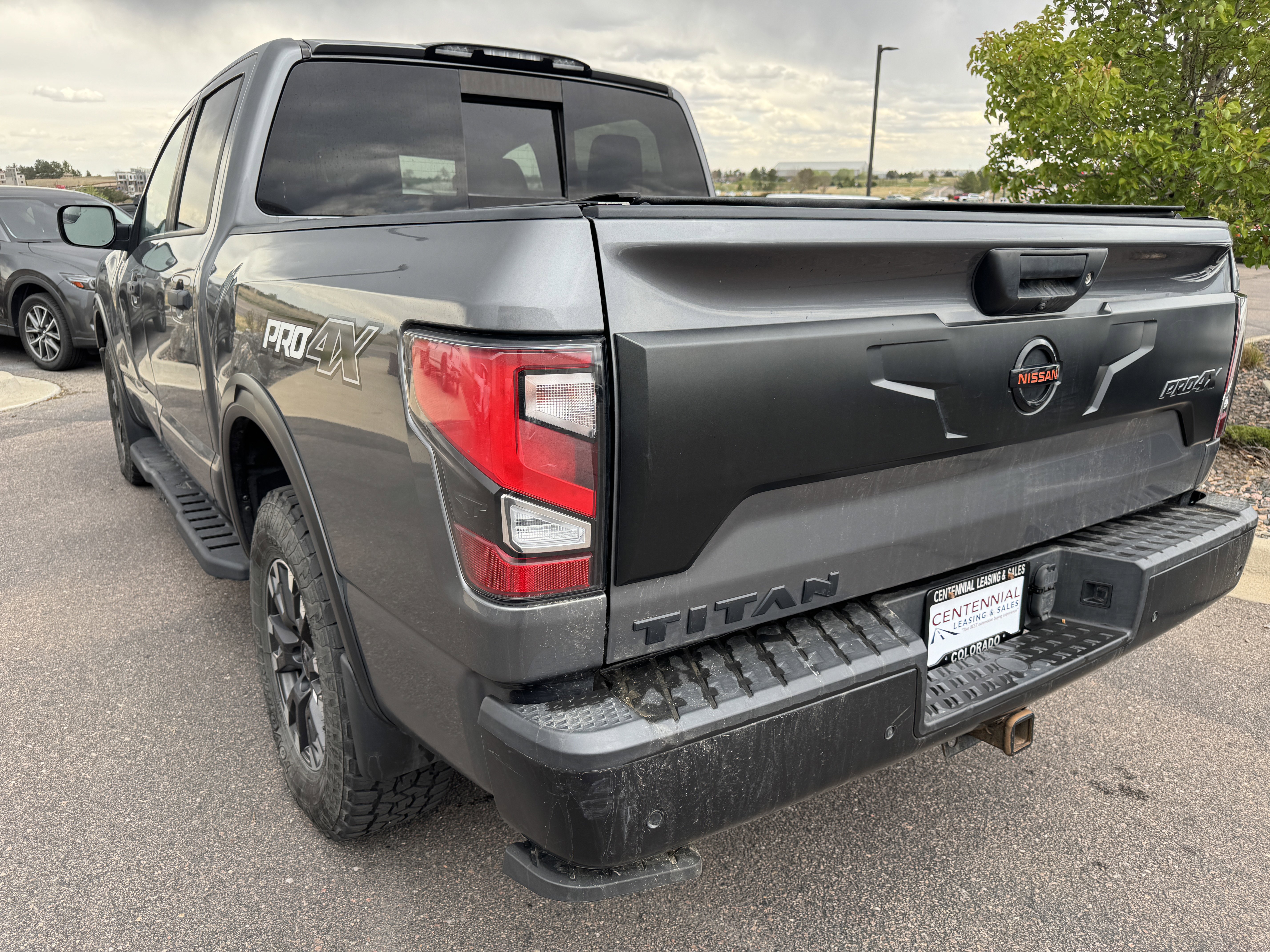 Used 2020 Nissan Titan PRO-4X w/ Pro-4x Convenience Package AWD/4WD image 5