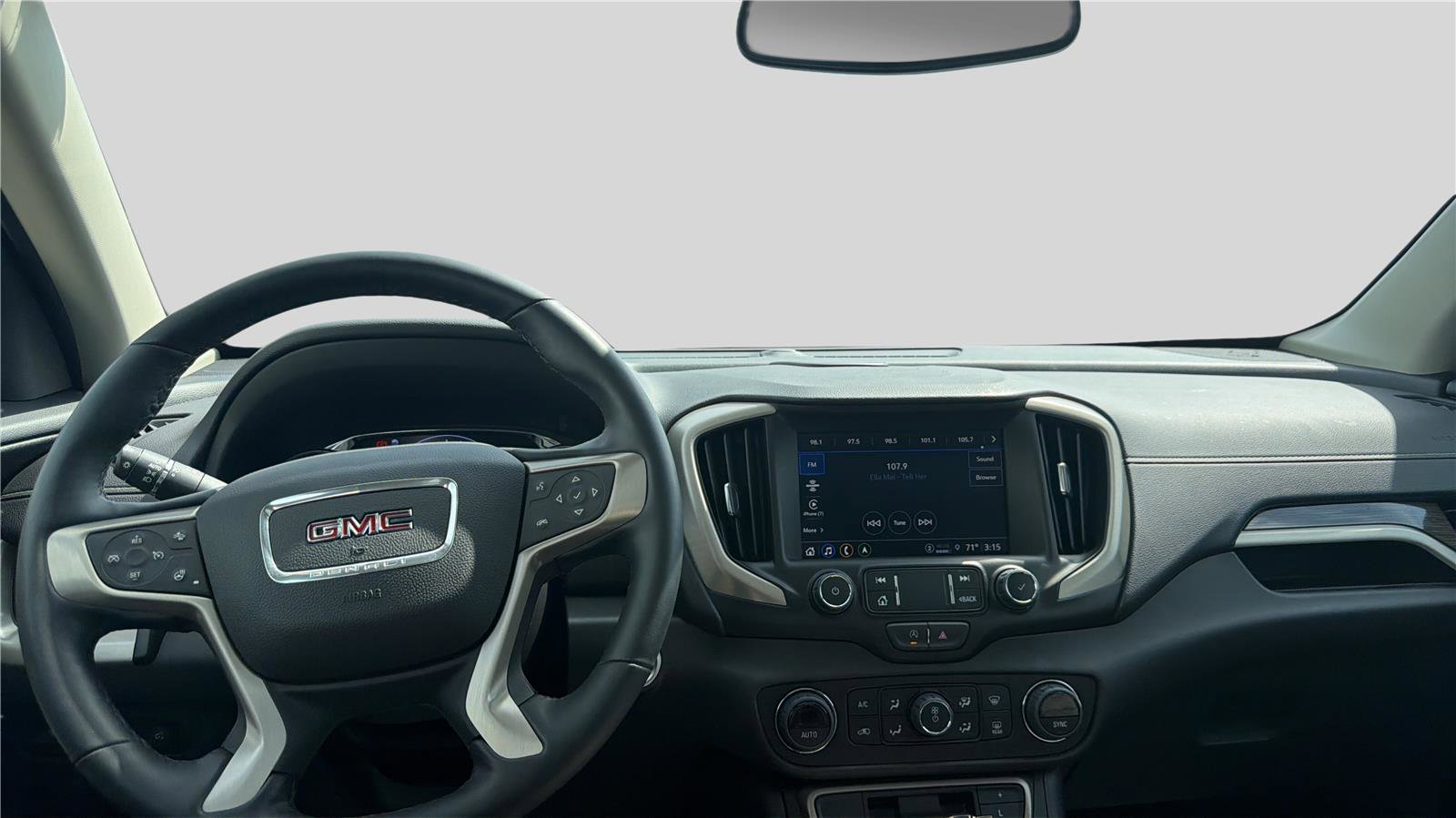 Used 2023 GMC Terrain Denali w/ Black Diamond Edition AWD/4WD image 9