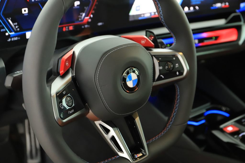 Used 2026 BMW M5 Touring AWD/4WD image 16