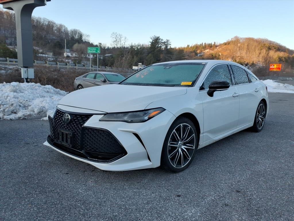 Used 2019 Toyota Avalon Touring w/ Advanced Safety Package image 1