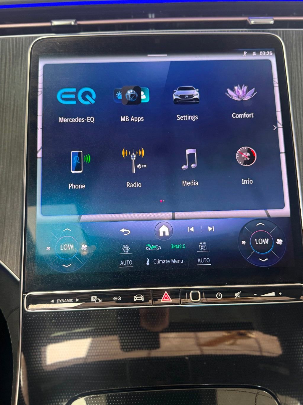 Used 2023 Mercedes-Benz EQE 500 4MATIC Sedan image 29