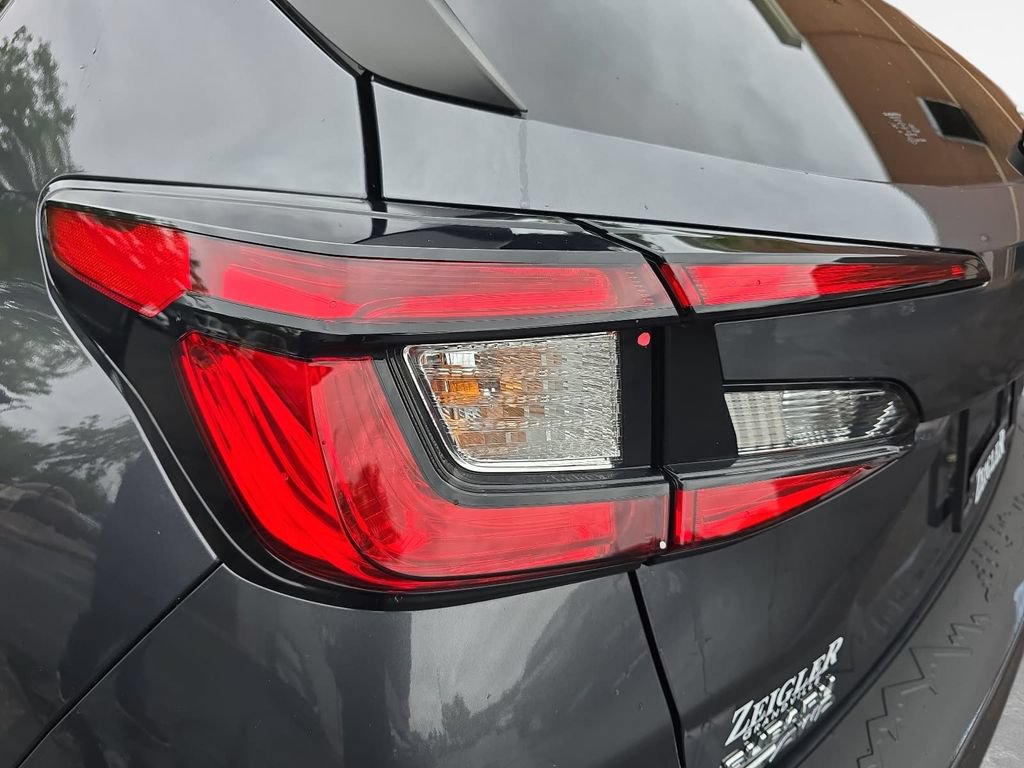 Used 2024 Subaru Crosstrek 2.0i Premium AWD/4WD image 32