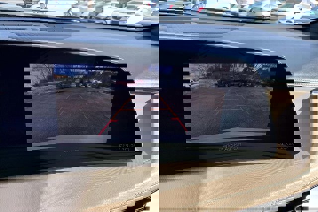 Used 2024 Cadillac XT4 Luxury w/ Trailering Package image 21