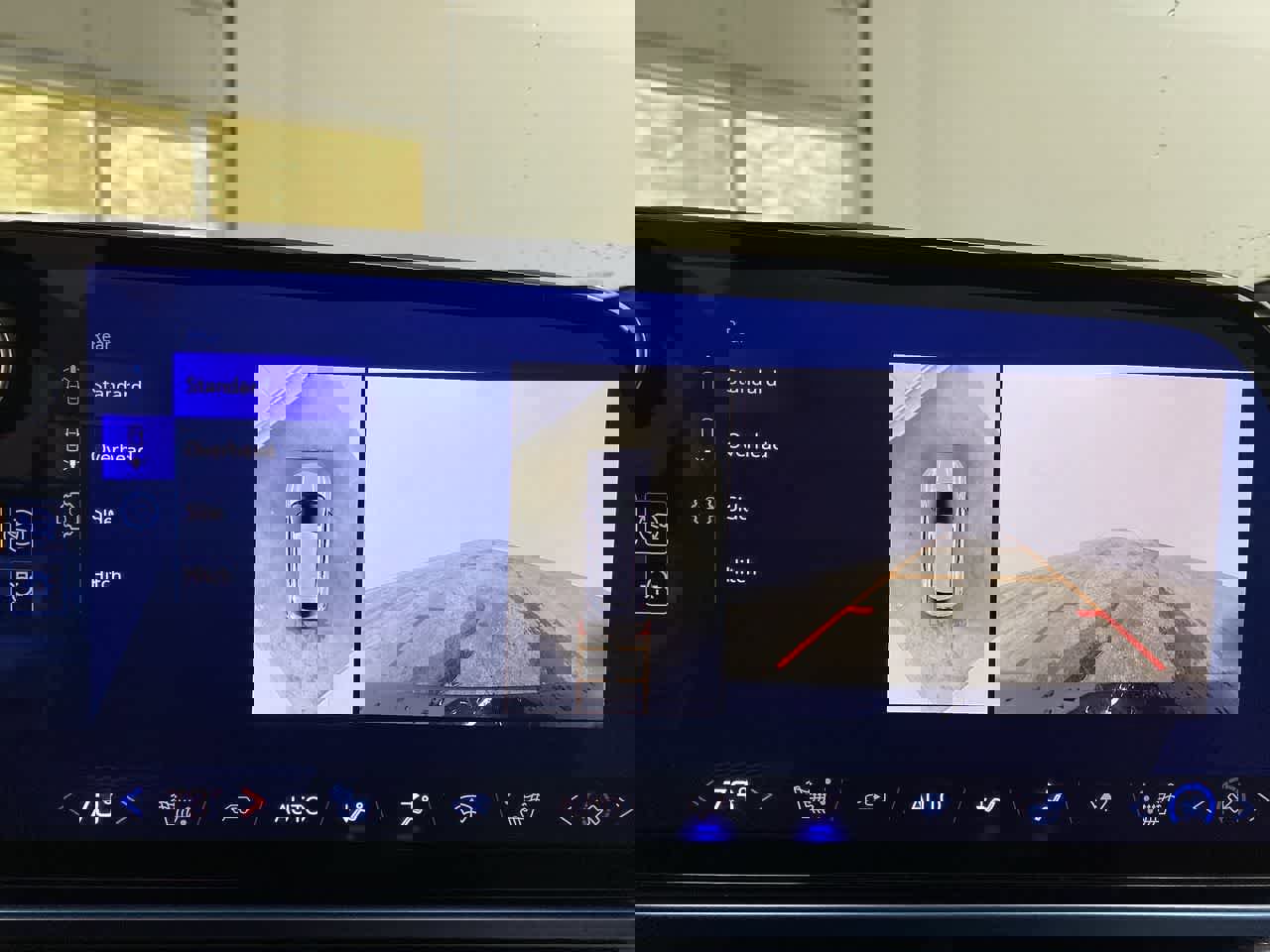 Used 2025 Chevrolet Equinox EV LT w/ Convenience Package image 24