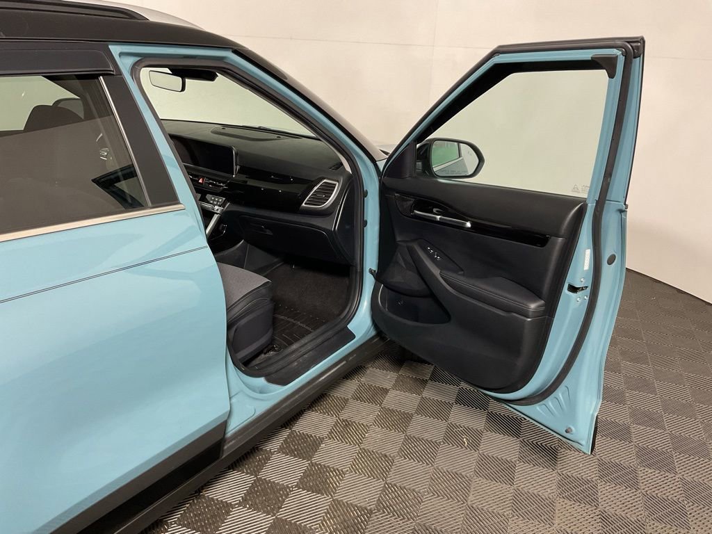 Used 2024 Kia Seltos S image 36