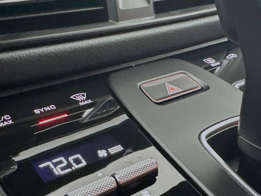 New 2026 Porsche Macan Turbo image 18