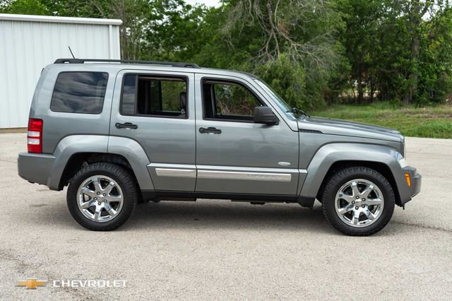Used 2012 Jeep Liberty Sport AWD/4WD image 4