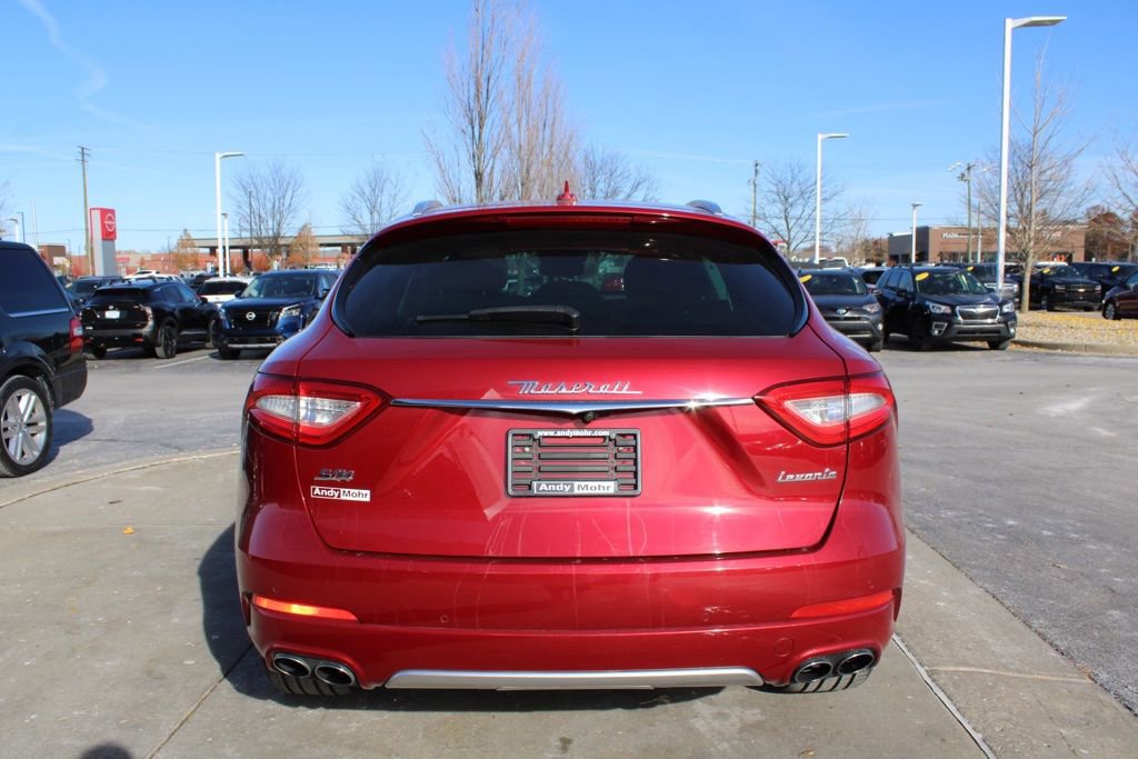 Used 2020 Maserati Levante S GranLusso image 8