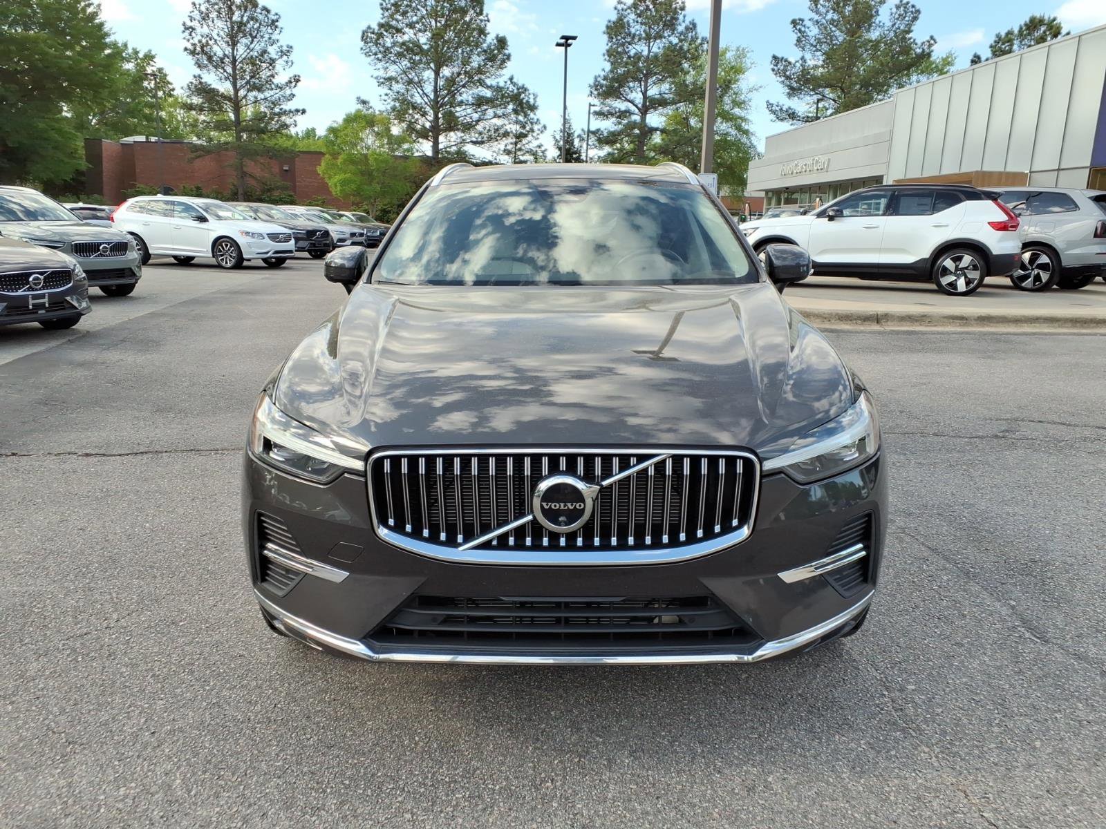 Certified 2023 Volvo XC60 B5 Plus w/ Protection Package Premier image 10