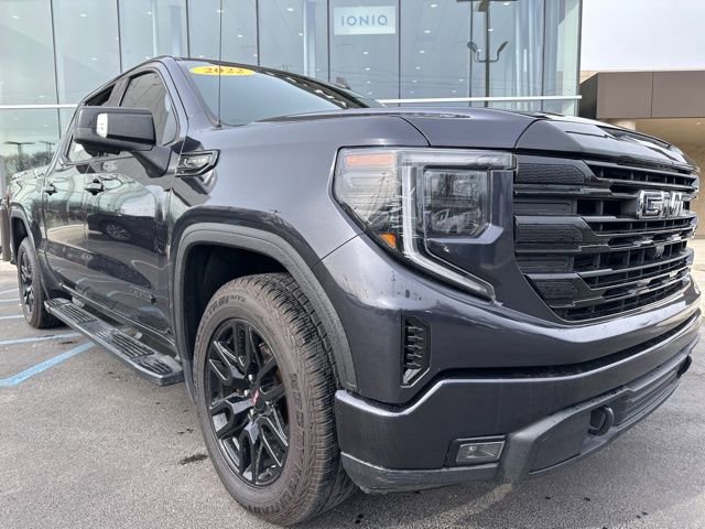 Used 2022 GMC Sierra 1500 Elevation w/ Elevation Premium Package image 2