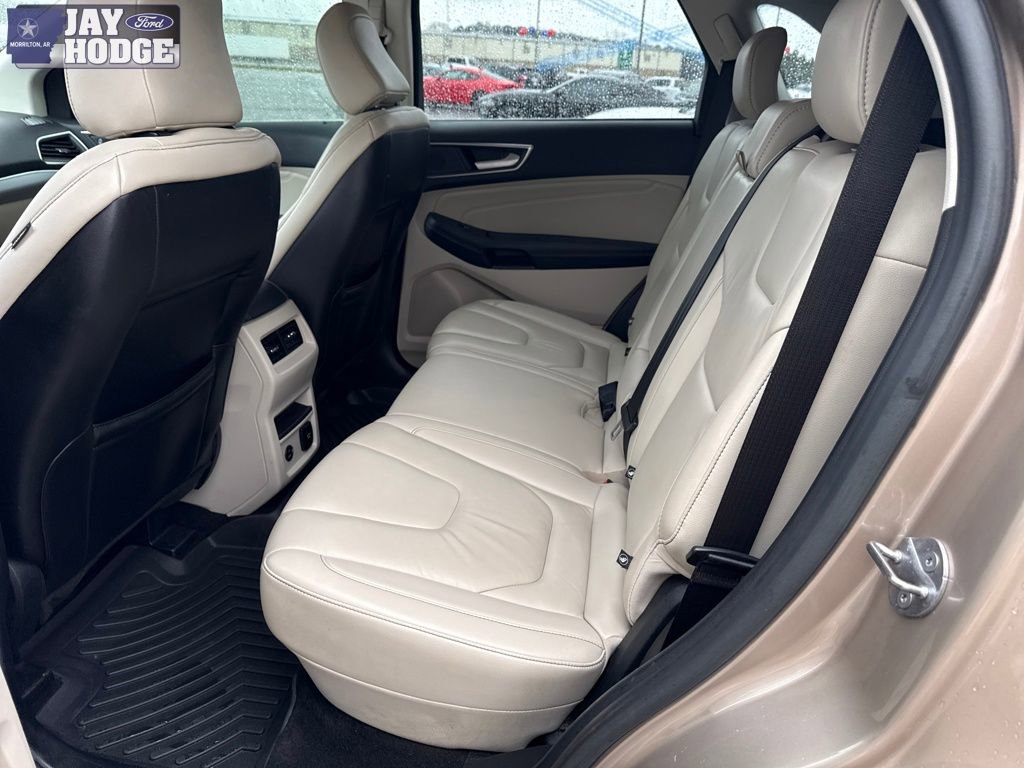 Used 2021 Ford Edge Titanium image 28
