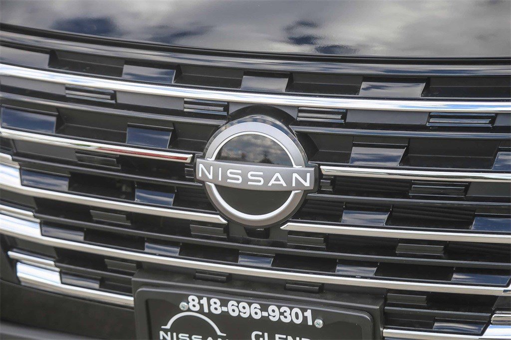 New 2026 Nissan Rogue S image 5