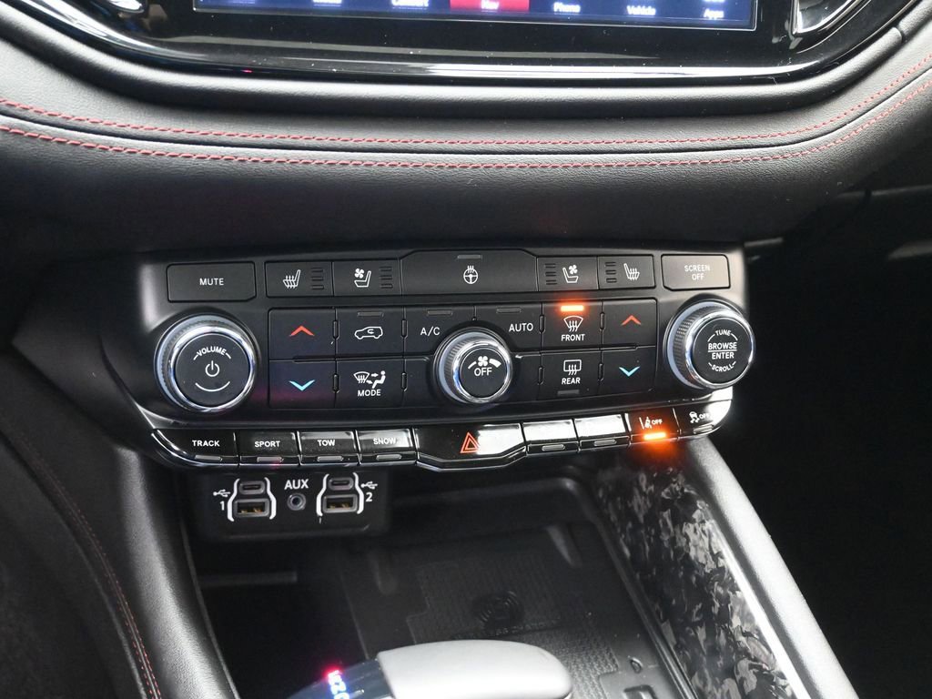 Used 2024 Dodge Durango R/T w/ Tow 'N Go Group image 19