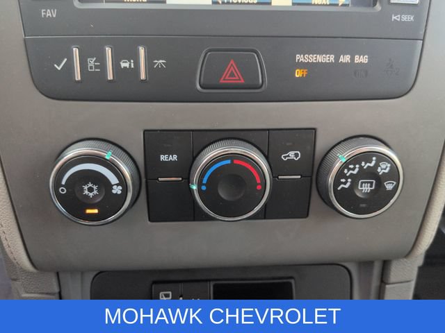 Used 2017 Chevrolet Traverse LS FWD image 16