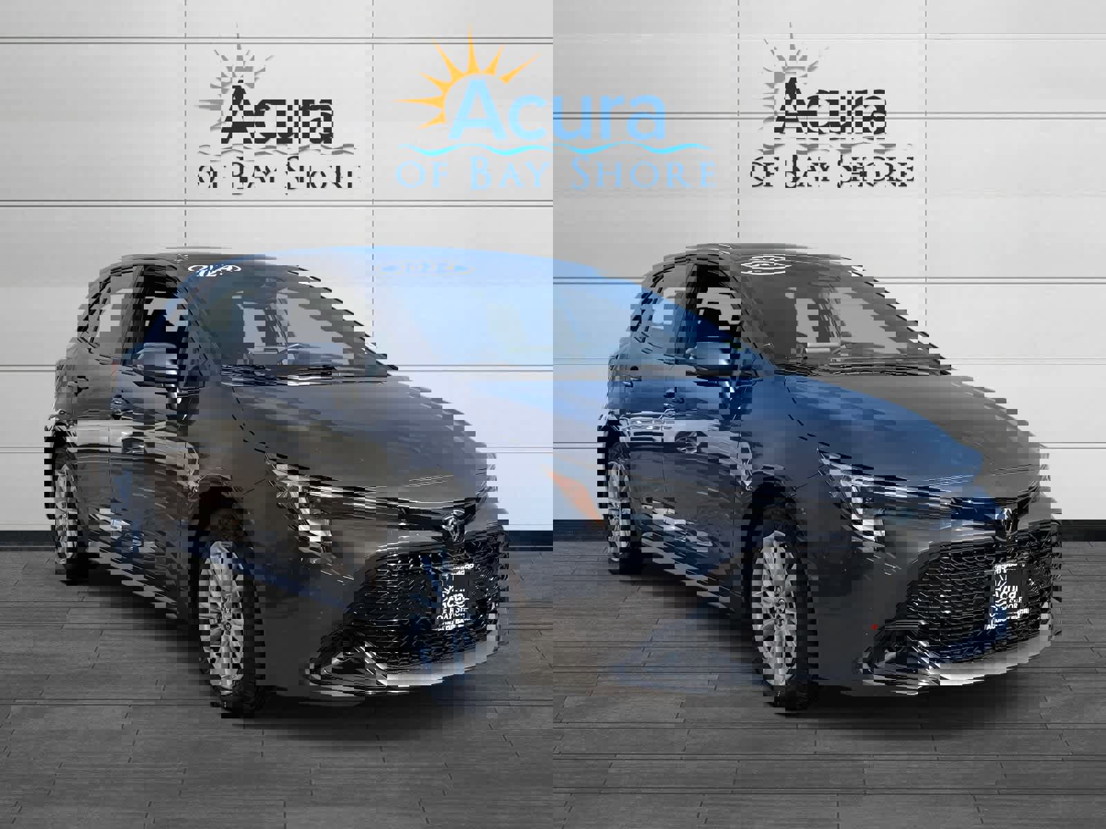 Used 2024 Toyota Corolla SE image 2