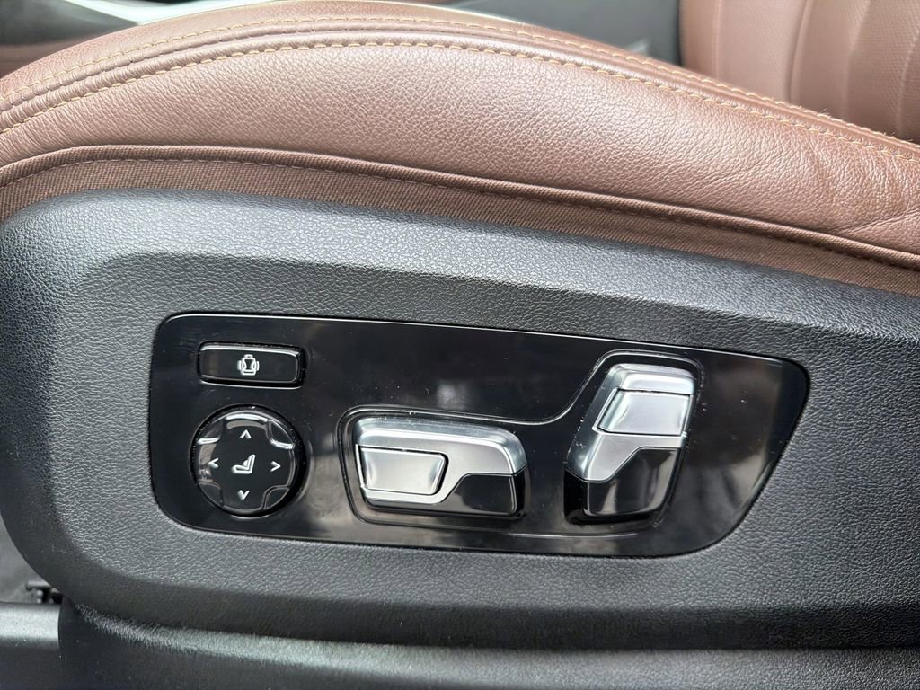 Used 2022 BMW X7 xDrive40i w/ Executive Package image 13