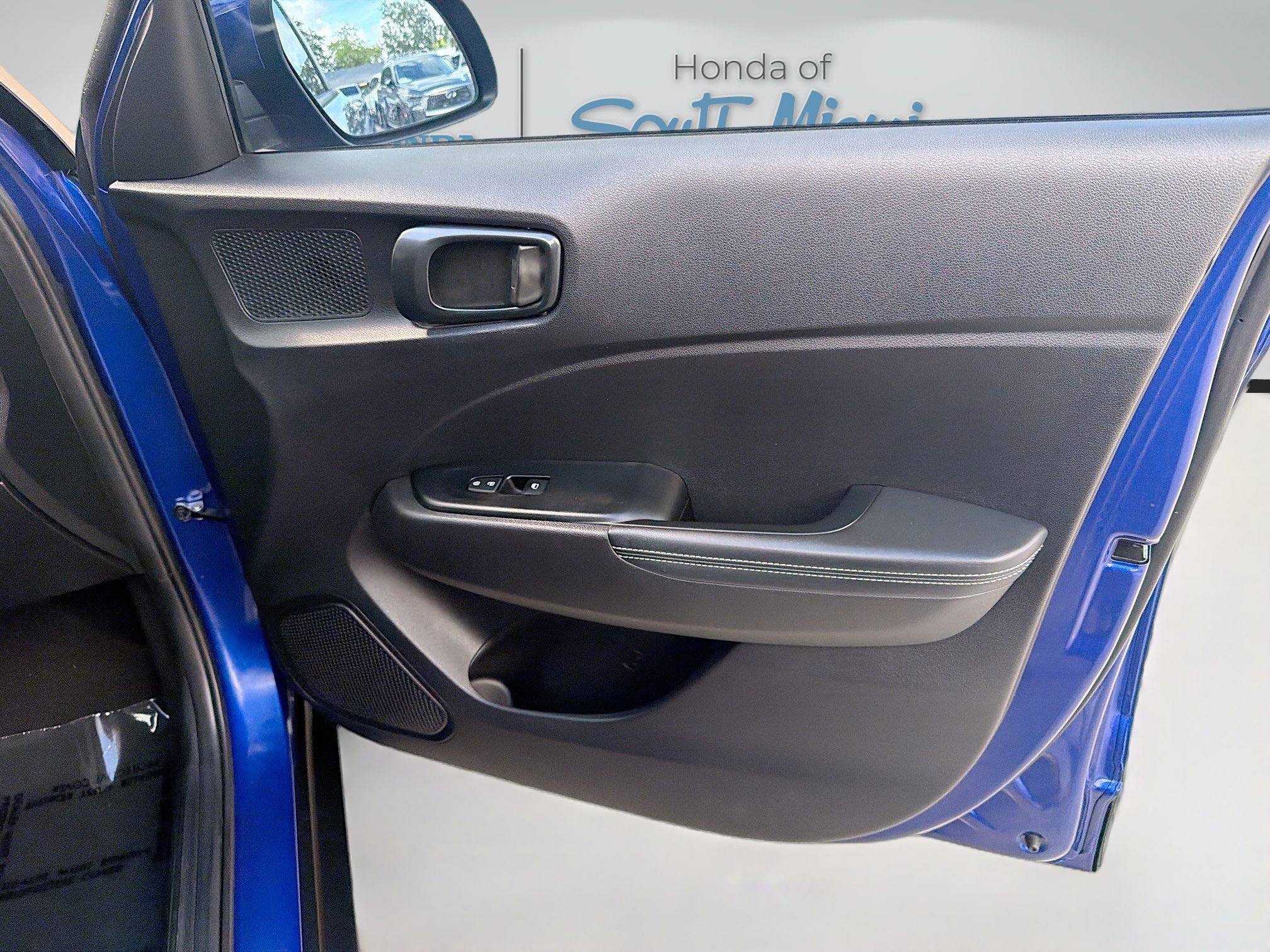 Used 2022 Hyundai Venue Limited FWD image 33