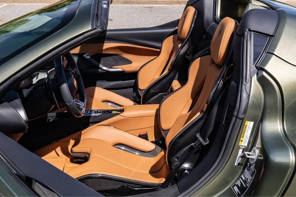 Used 2024 Ferrari 296 GTS image 6