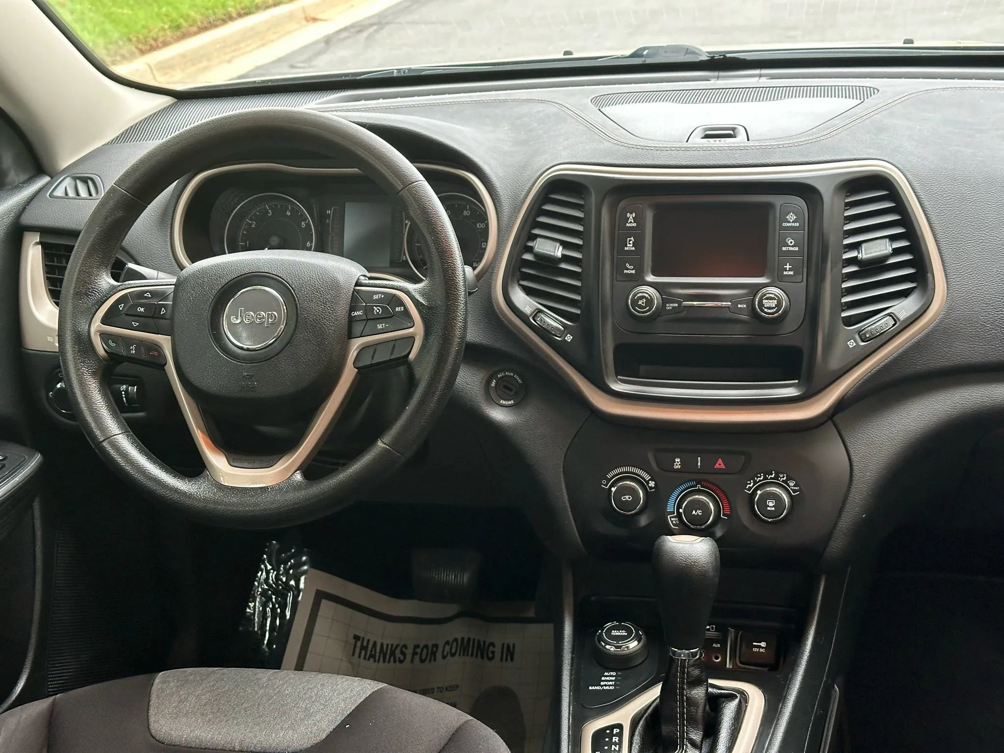 Used 2014 Jeep Cherokee Sport image 30