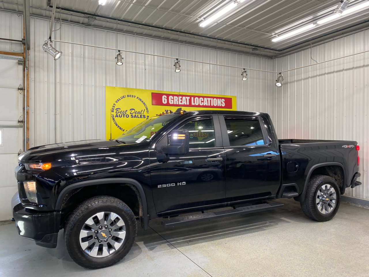 Used 2020 Chevrolet Silverado 2500 Custom w/ Custom Value Package image 1
