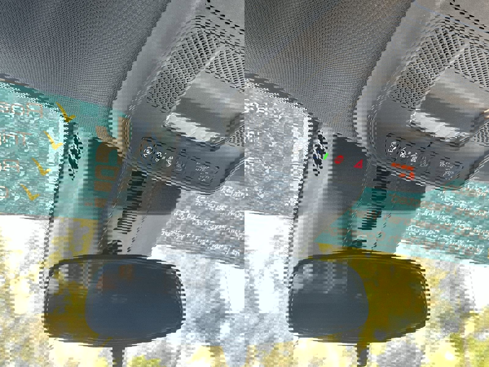 Used 2025 GMC Acadia Elevation image 28